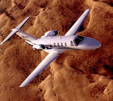 Avion Peste Desert