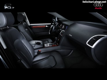 Audi Q7 inside