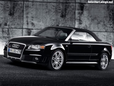 Audi RS4 black
