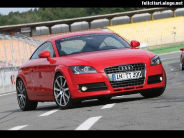 Audi TT red