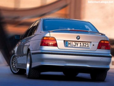 BMW 528i in town 3