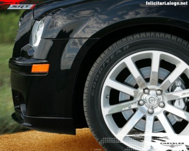 Chrysler SRT wheel