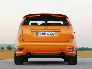 Ford Focus ST 4 back