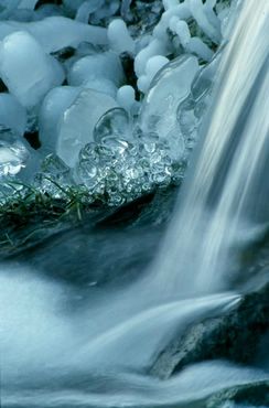 Cascada Iarna